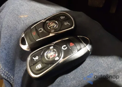 2021 Buick Encore Gx Awd Essence z USA, uszkodzony, nr VIN KL4MMGSL2MB163324